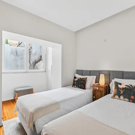 דירה My With Ac ליסבון