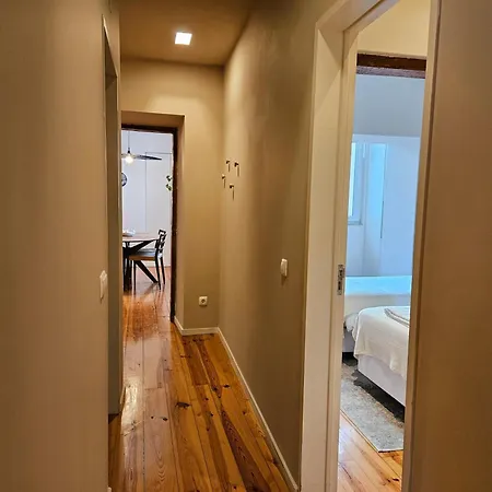 My With Ac * ליסבון